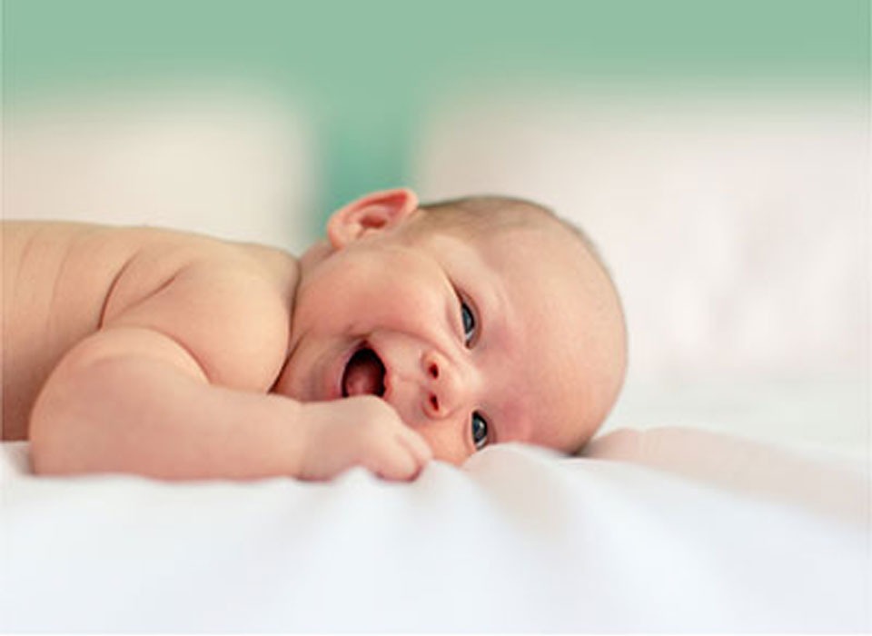 Tips Agar Anak Cerdas Sejak Bayi